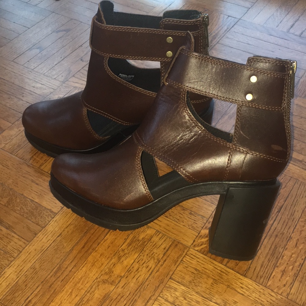 Sorel Margo bootie NWOT